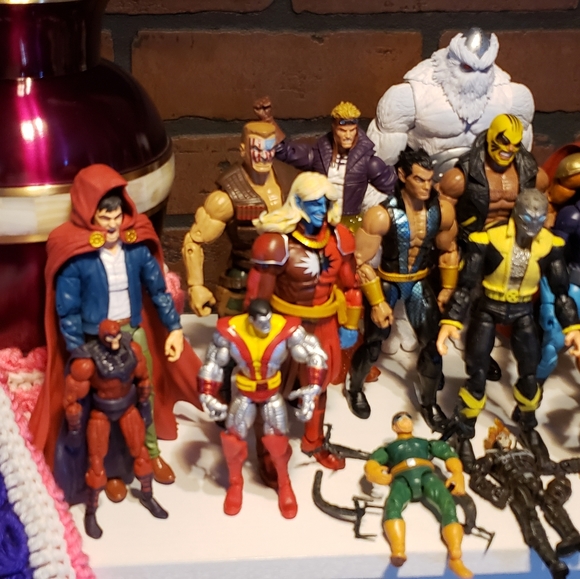 Amazon.com: Marvel Legends Series The West Coast Avengers  Marvel Legends